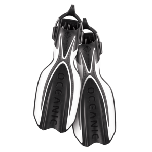 mantaray_blackwhite_group2_web_2
