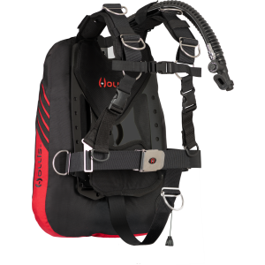 xHollis_STEliteTravelSystem_01-1560x2048.png.pagespeed.ic.k9mLpIrPYI
