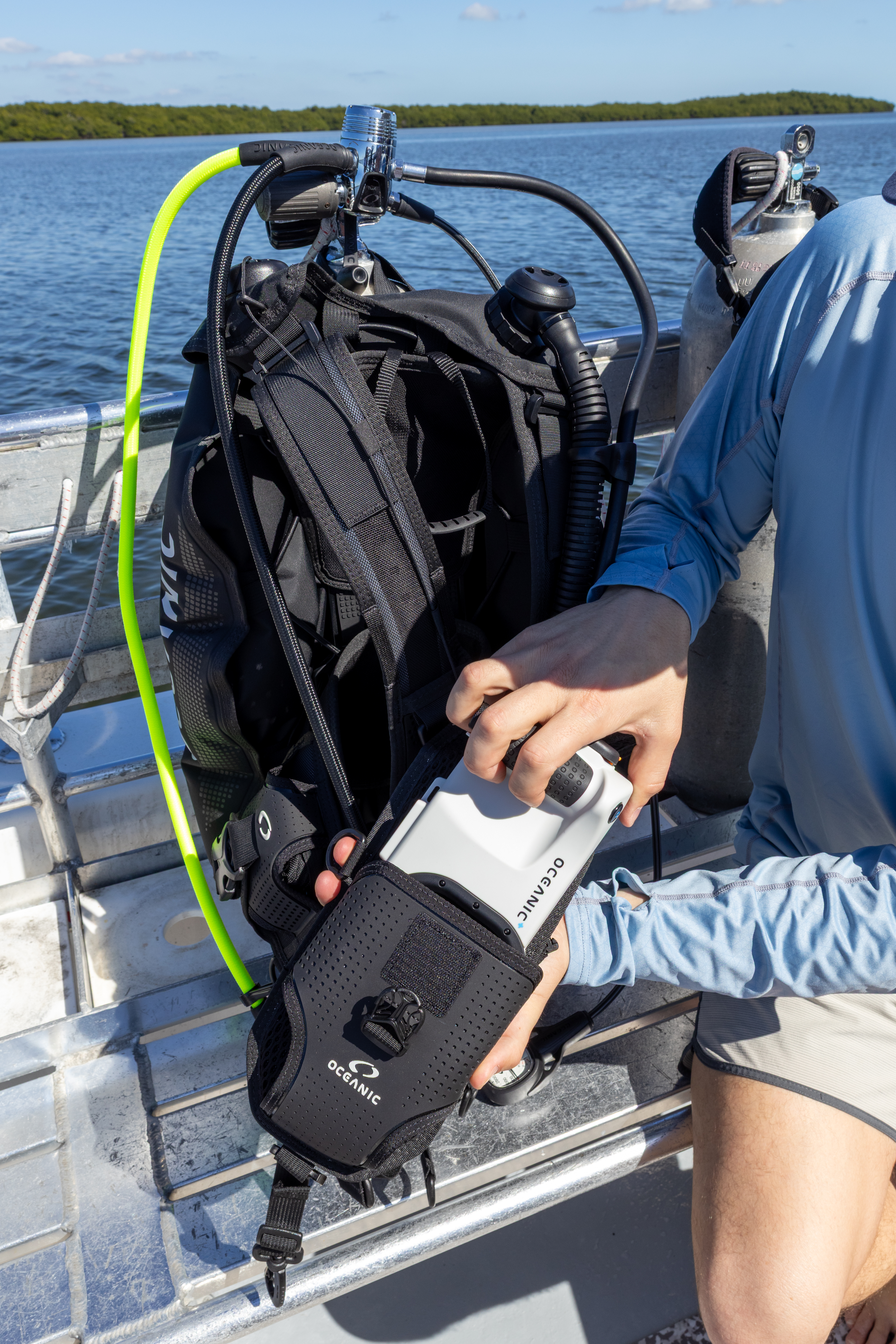 Dive housing holster open topside